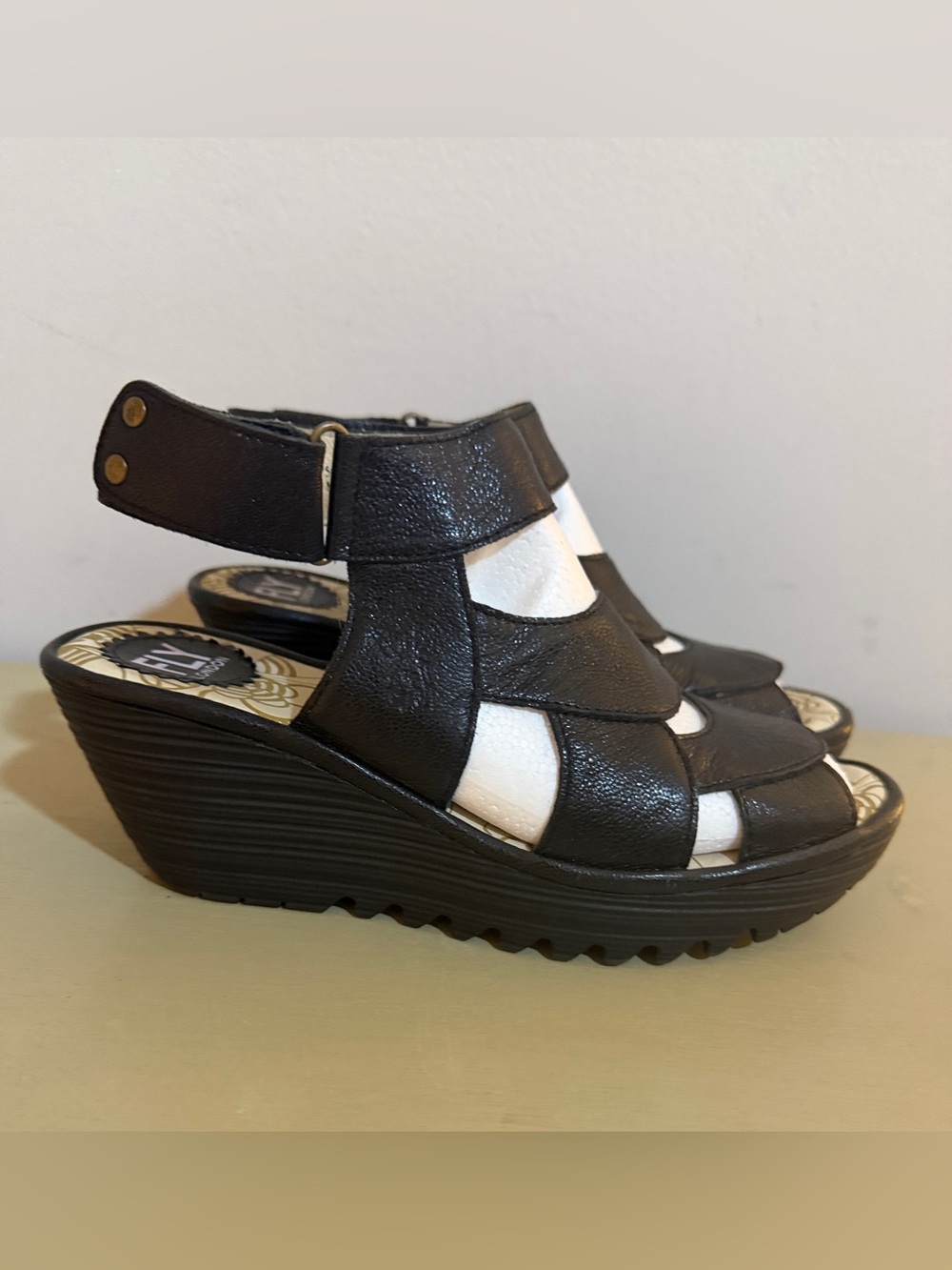 Fly London Black Leather Wedge Sandals EU 38 Chunky Platform Gladiator - Picture 2 of 6